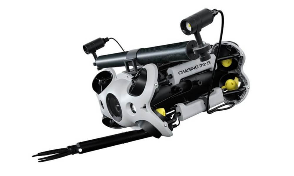 CHASING M2 S with Robotic Arm