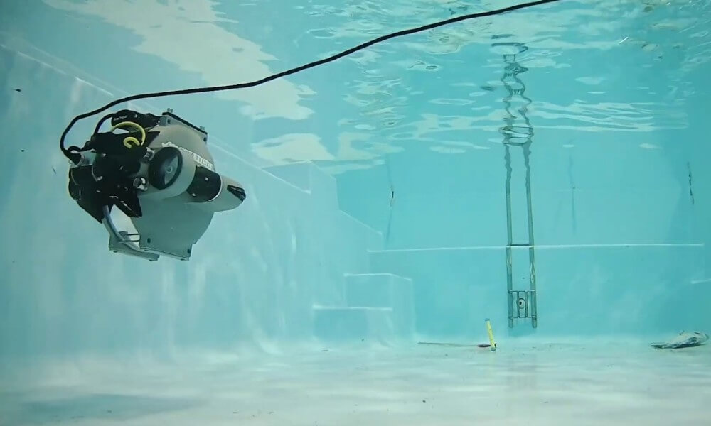 DTG2 Smart Real Picture in Swimingpool